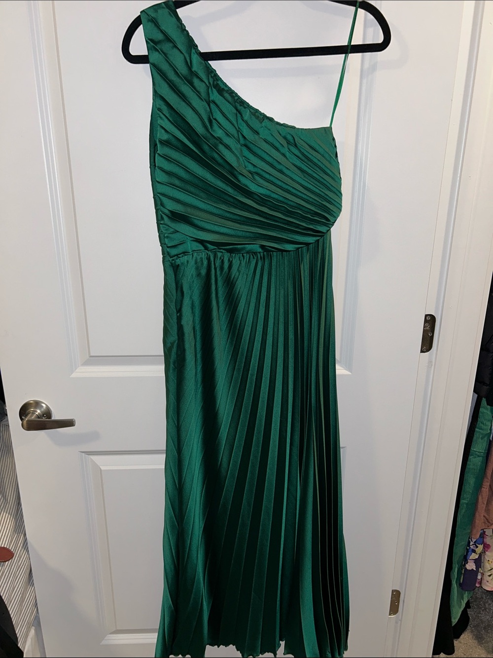 Abercrombie & Fitch One-Shoulder Emerald Green Pleated Gown